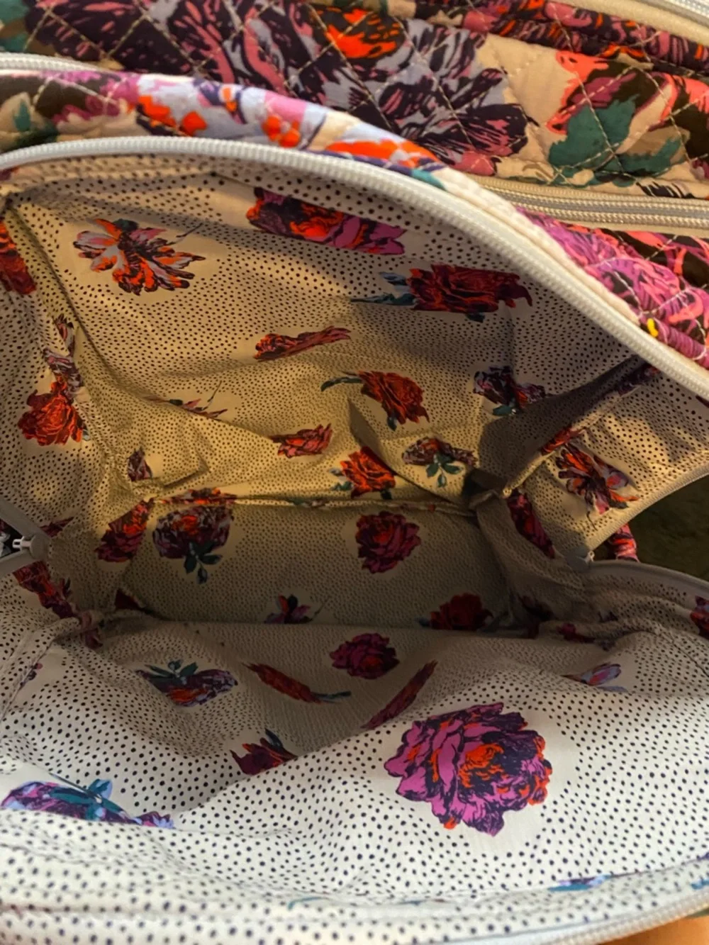 xl Vera Bradley Backpack - Picture 9 of 14